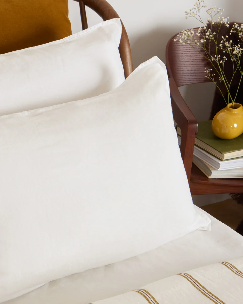 First-Class Foxford White Linen Blend Pillowcase Set Original Design