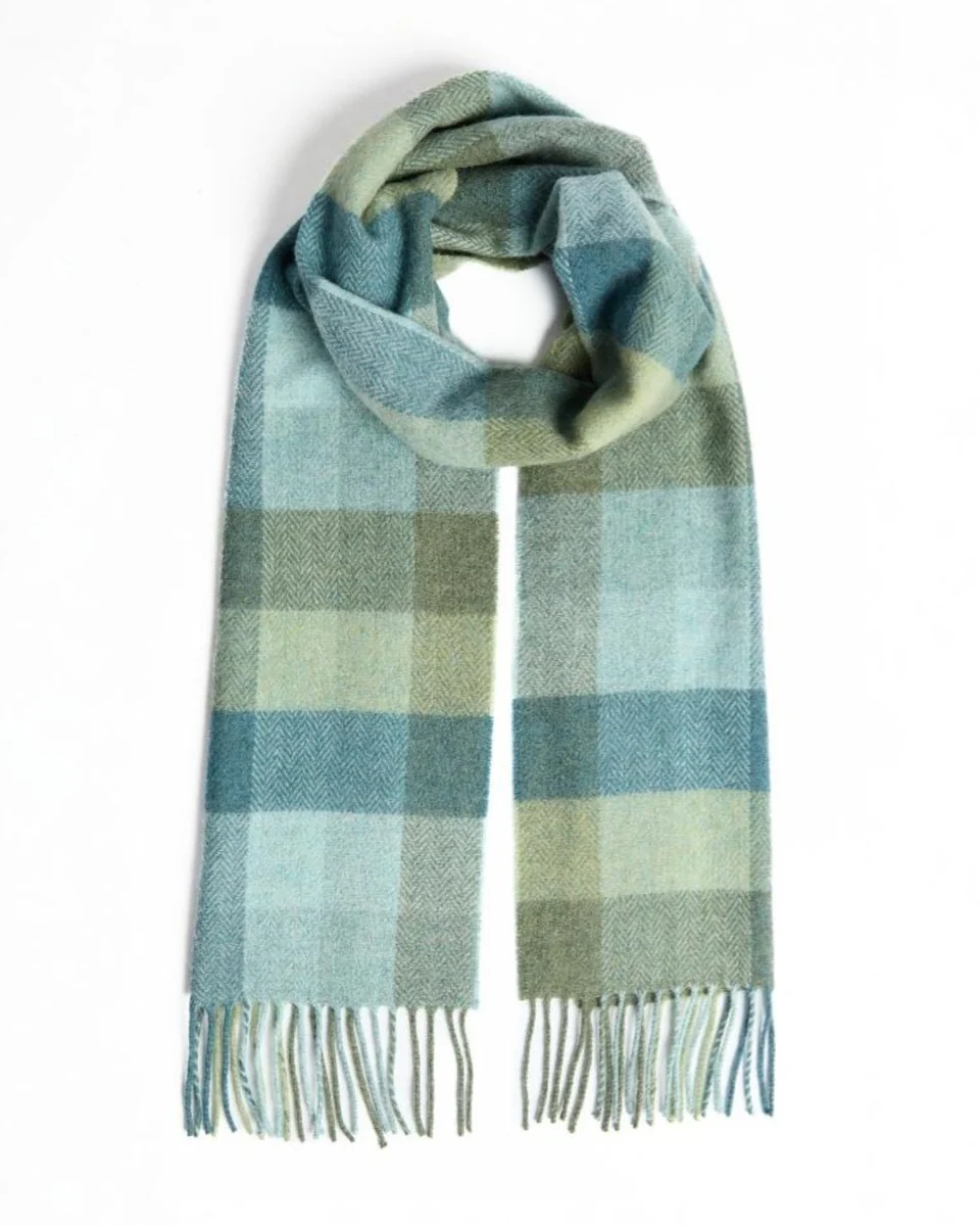 Dependable Foxford Green Blue Check Lambswool Scarf Practical