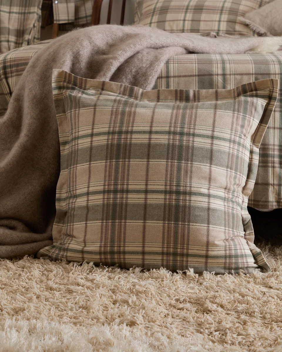 Casual Foxford Eve Tartan Square Oxford Pillowcase Recyclable