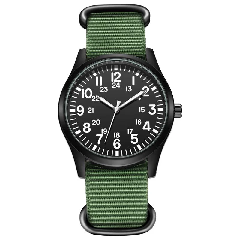 Versatile Yves Reloj de aviador clásico con correa de nailon Excellent
